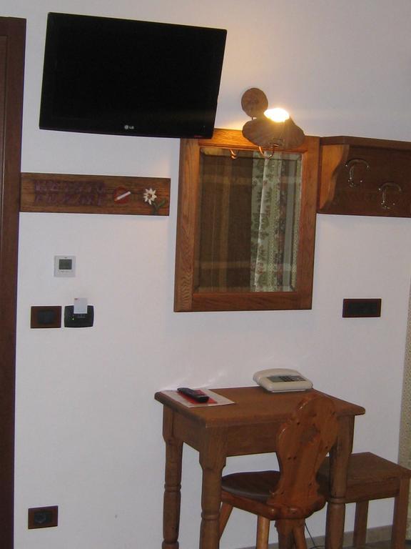 Hotel Villa Plinia Праджелато Номер фото